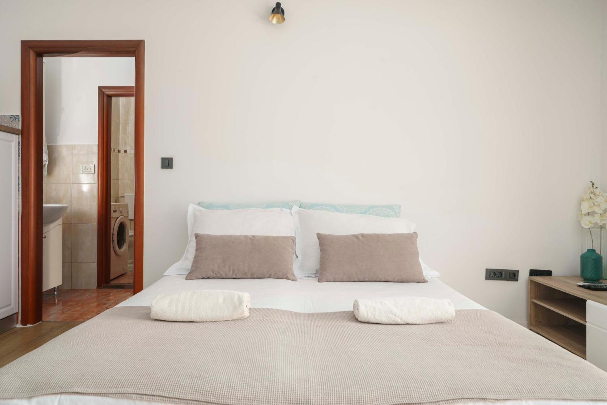 Apartments Vitis - City Centre - Free Parking Водице Екстер'єр фото