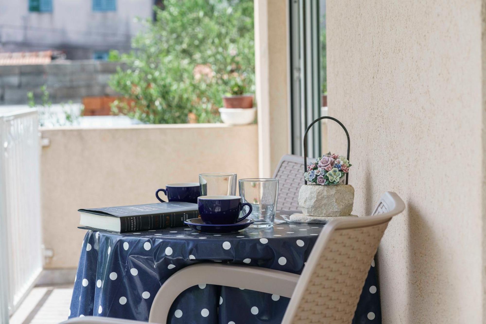 Apartments Vitis - City Centre - Free Parking Водице Екстер'єр фото