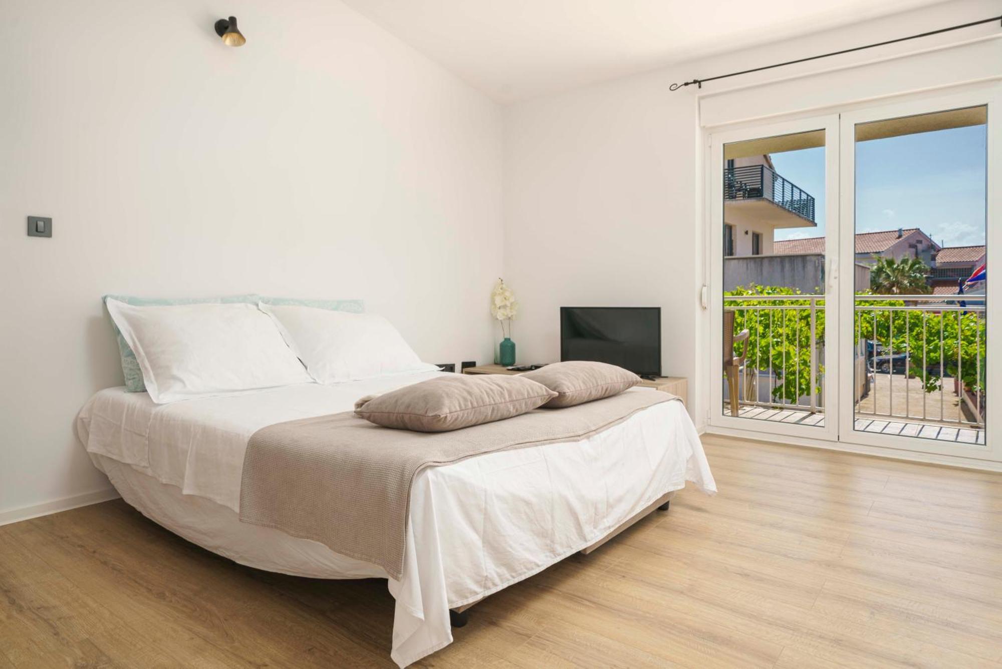 Apartments Vitis - City Centre - Free Parking Водице Екстер'єр фото